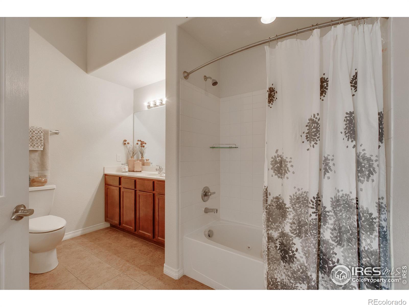 MLS Image #34 for 2426  santa fe drive,longmont, Colorado