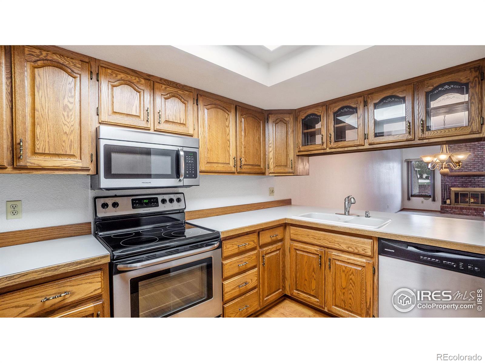 MLS Image #12 for 2010  46th avenue,greeley, Colorado