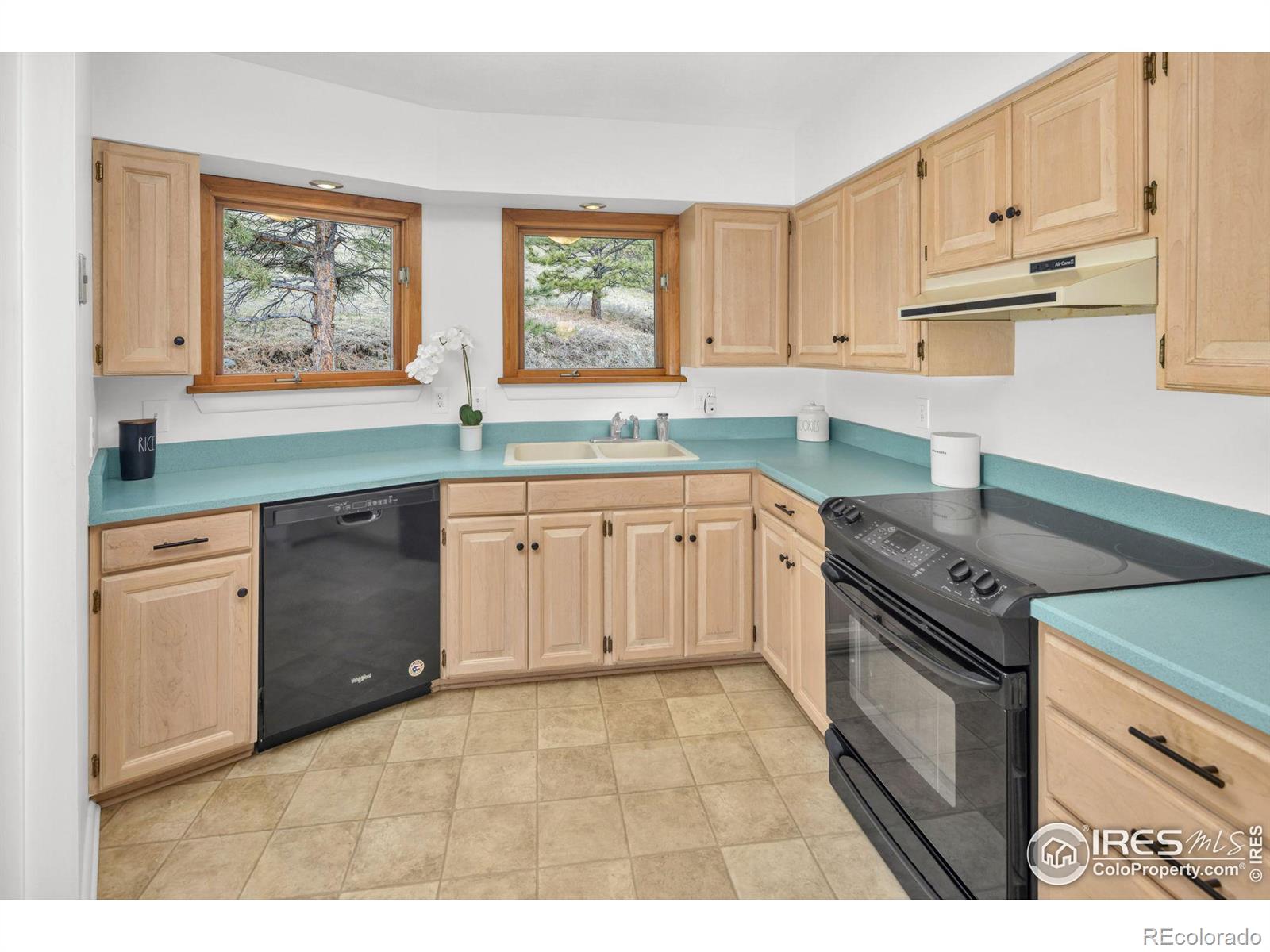 MLS Image #9 for 671  kelly road,boulder, Colorado