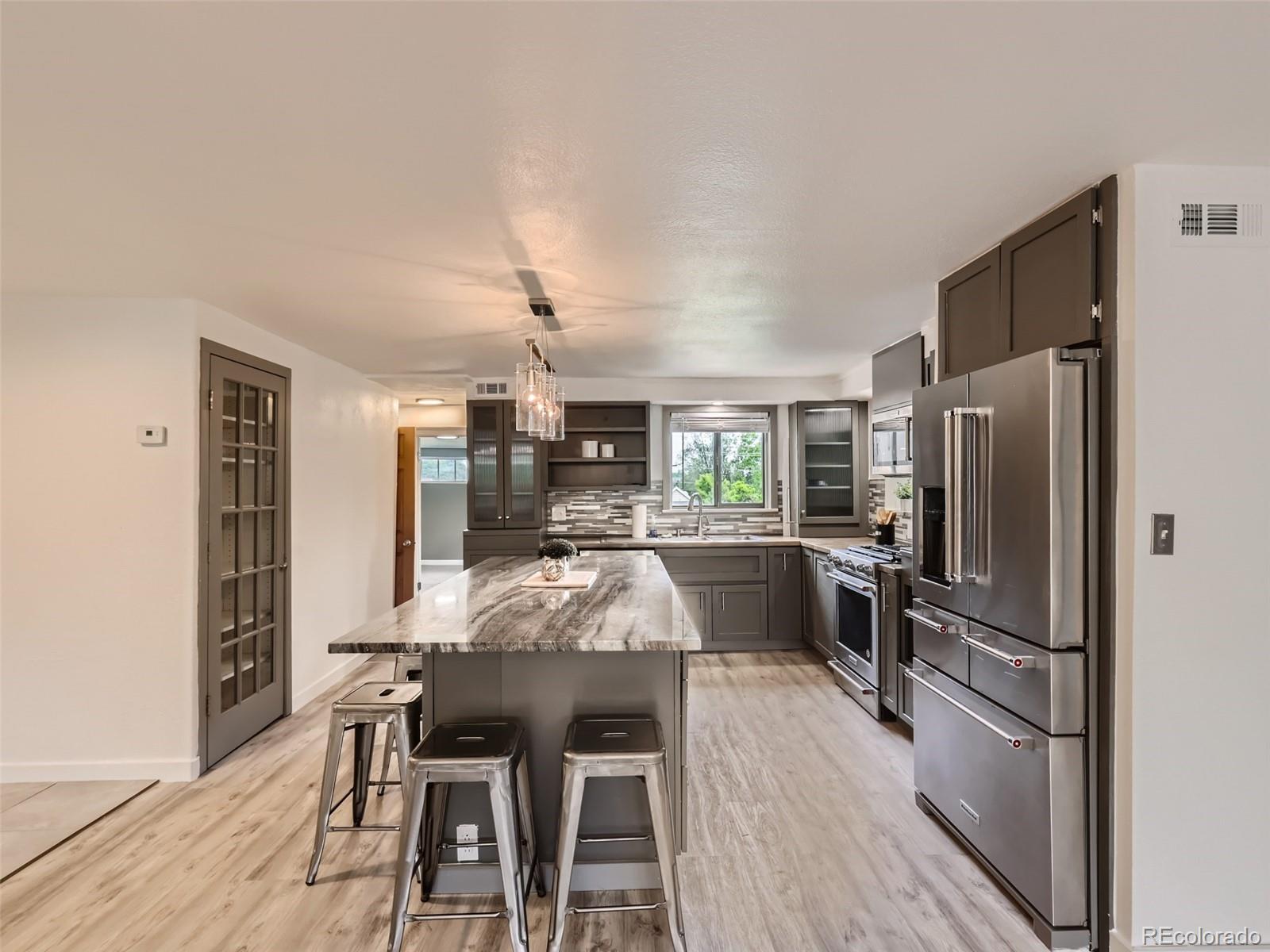 MLS Image #8 for 912 s eaton street,lakewood, Colorado