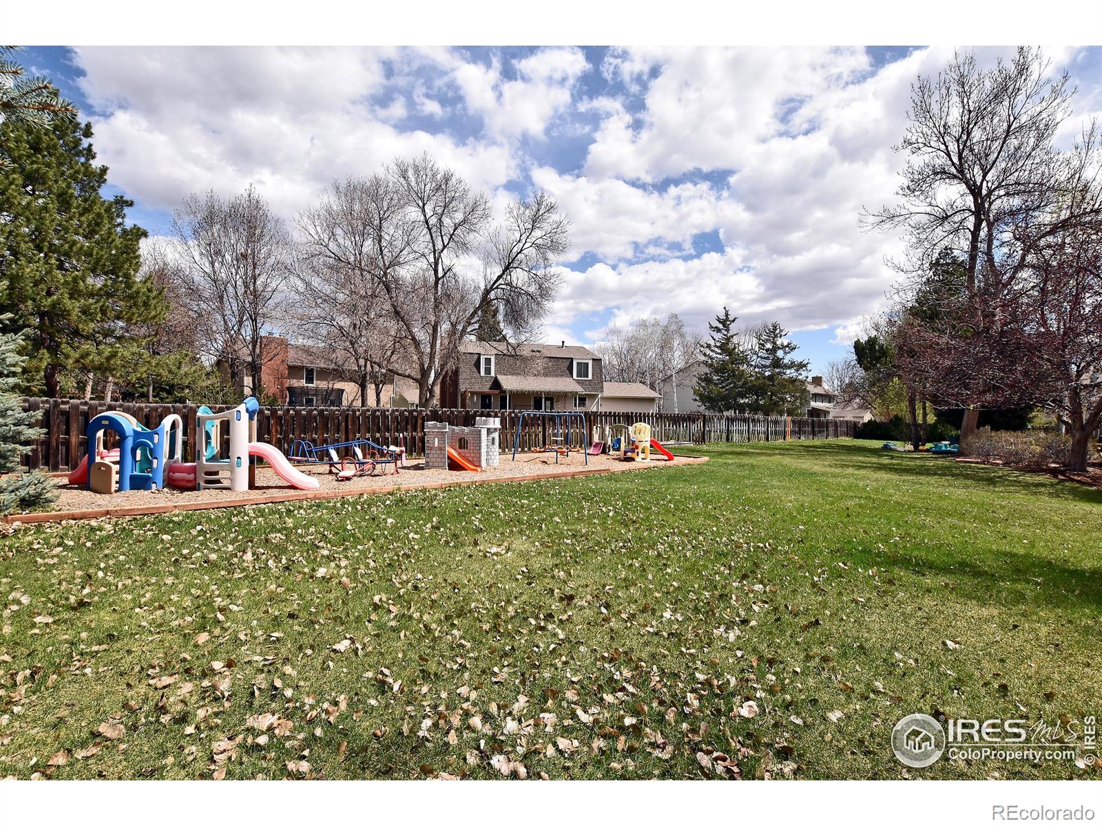 MLS Image #39 for 1100  bent tree court,fort collins, Colorado