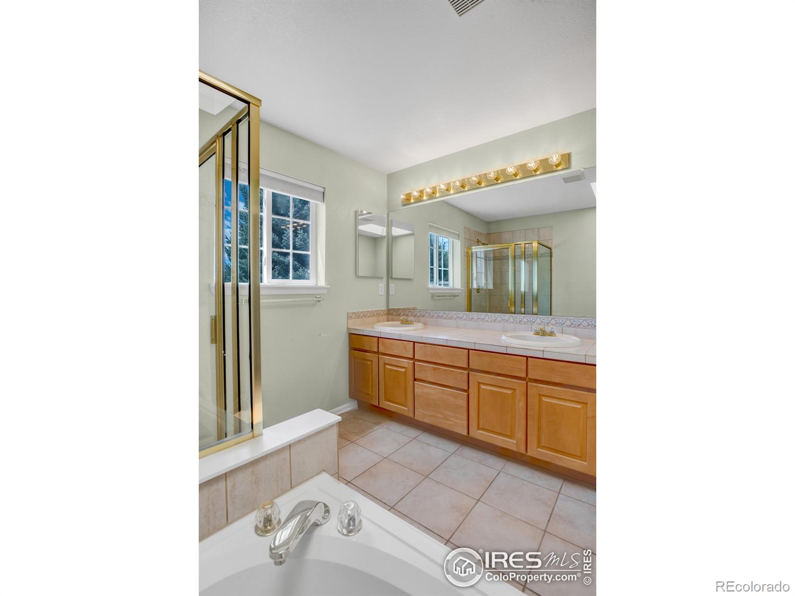 MLS Image #26 for 13716  legend trail,broomfield, Colorado