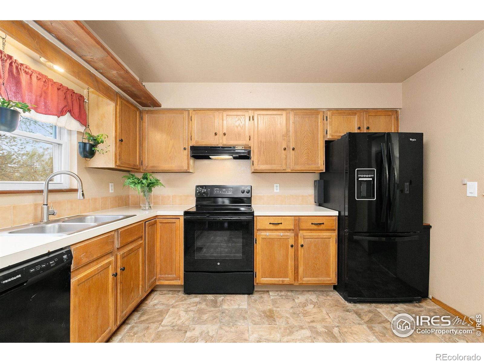 MLS Image #12 for 3503  belmont avenue,evans, Colorado