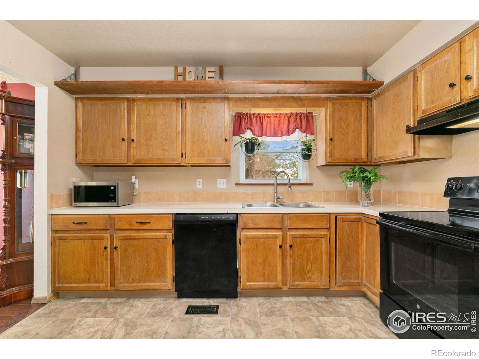 MLS Image #15 for 3503  belmont avenue,evans, Colorado