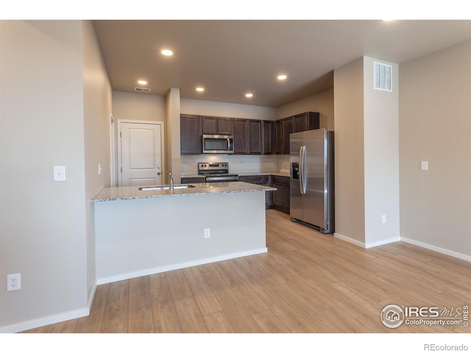 MLS Image #5 for 6825  4th st rd,greeley, Colorado