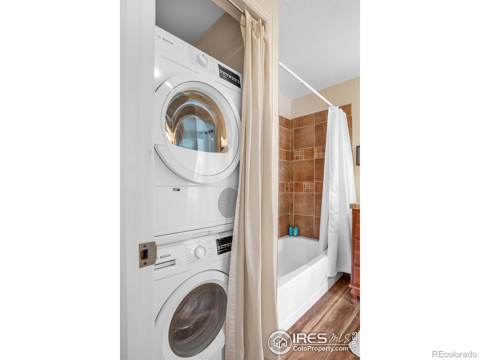 MLS Image #11 for 2201  pearl street,boulder, Colorado
