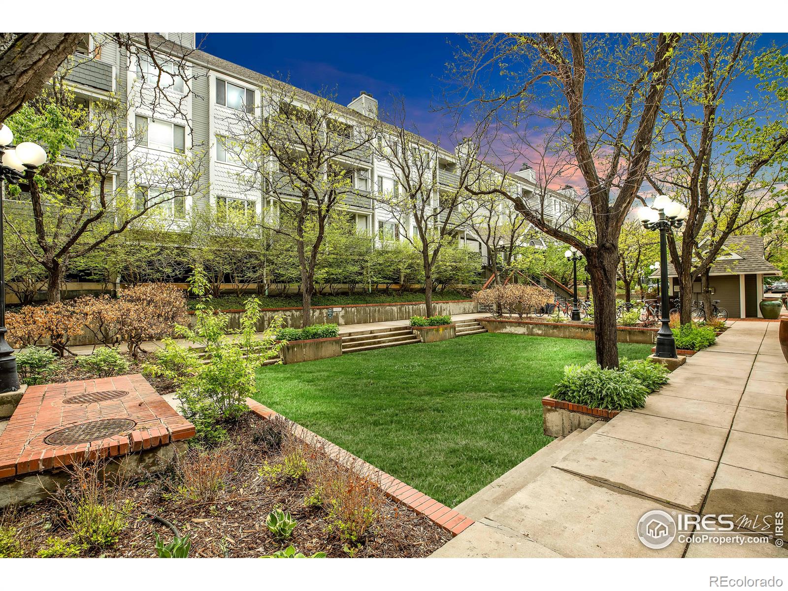 MLS Image #17 for 2201  pearl street,boulder, Colorado