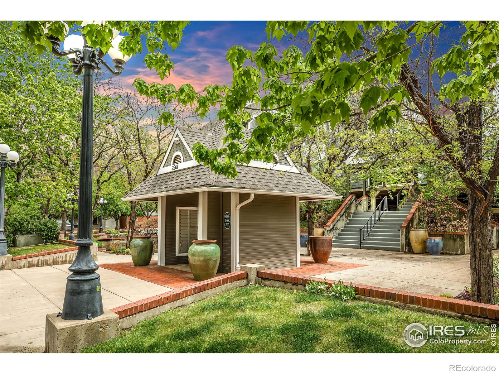 MLS Image #22 for 2201  pearl street,boulder, Colorado