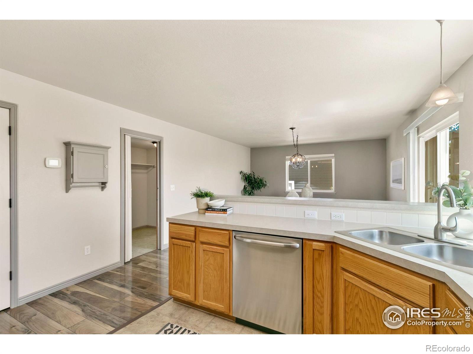 MLS Image #11 for 3232  williamsburg street,loveland, Colorado