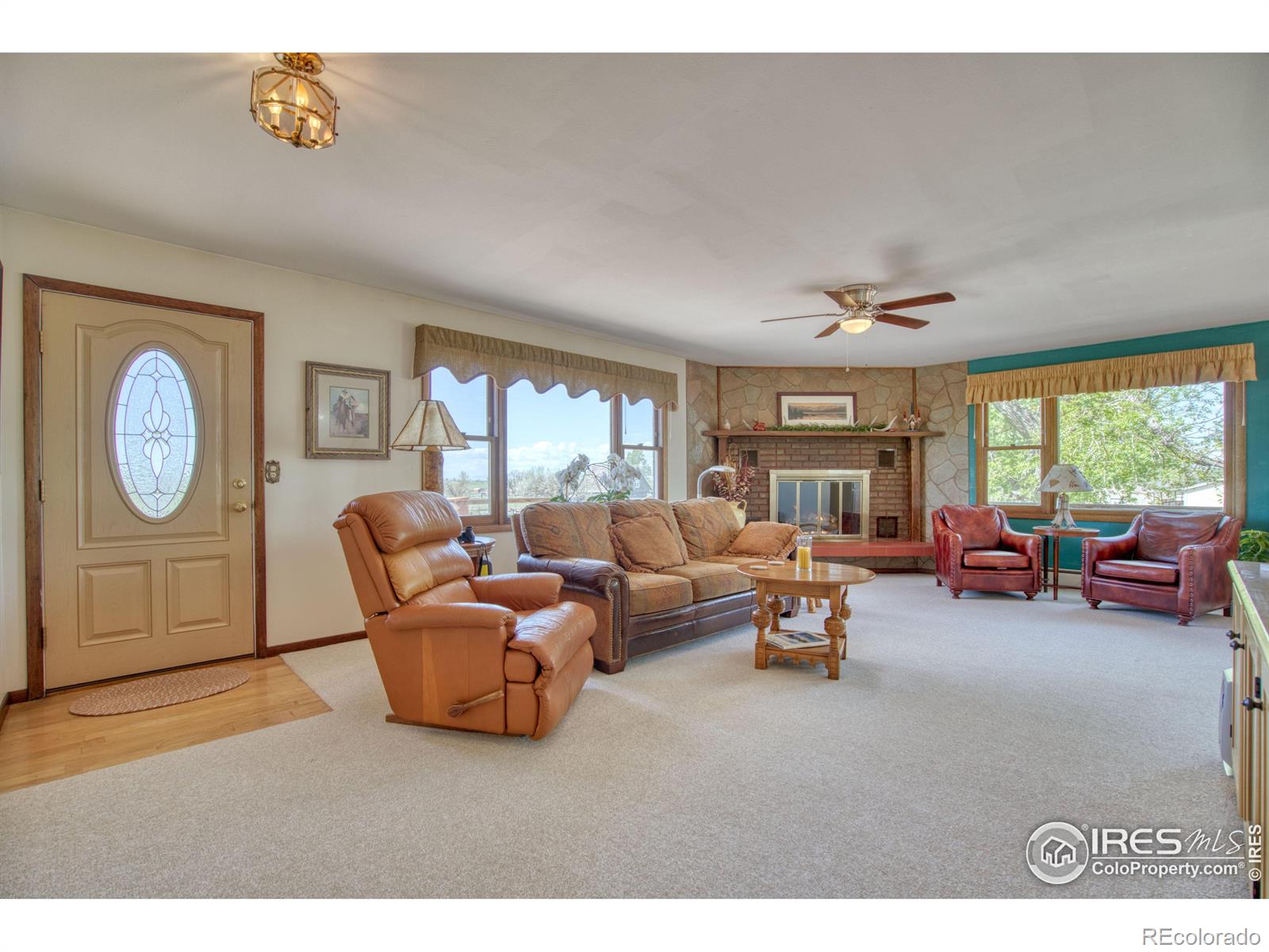 MLS Image #10 for 14641  county road 10 ,fort lupton, Colorado