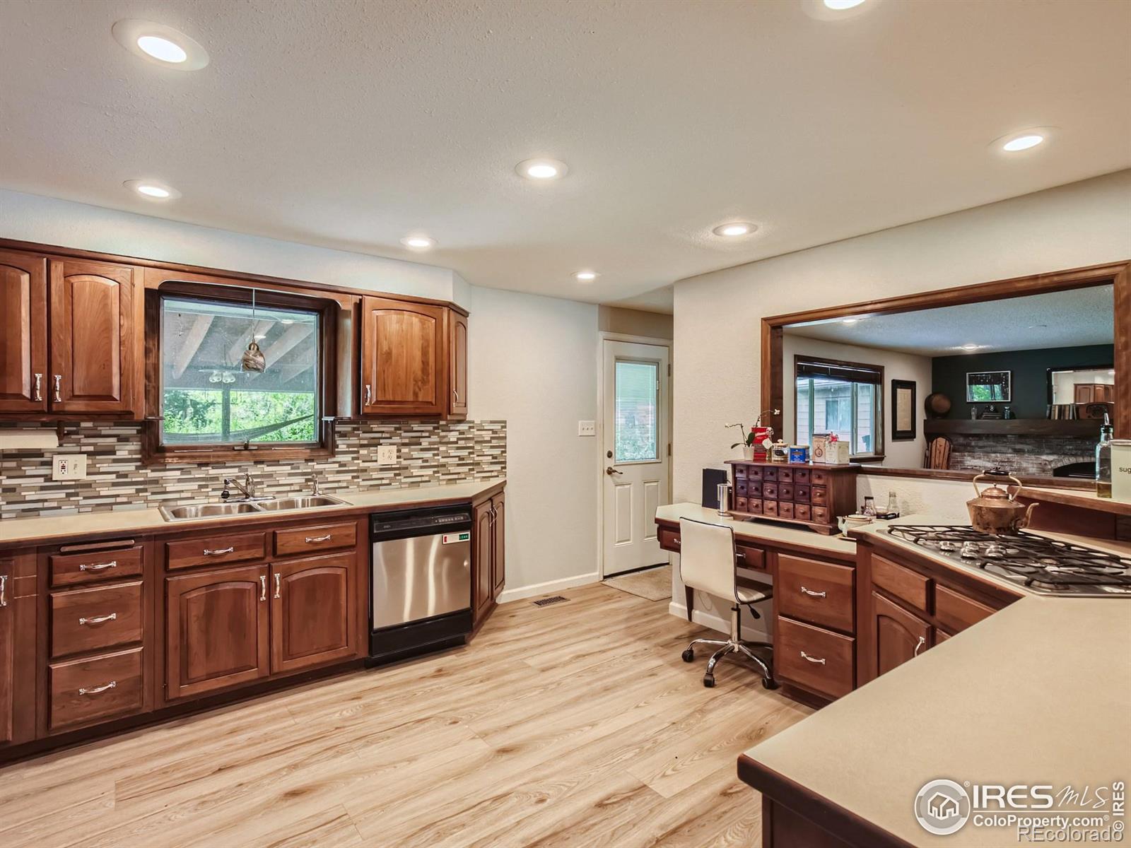 MLS Image #5 for 6861  saulsbury street,arvada, Colorado