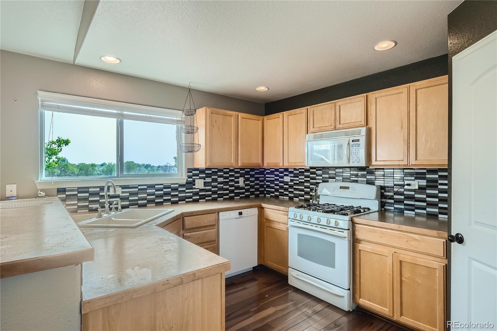 MLS Image #4 for 2945  alpine avenue,greeley, Colorado