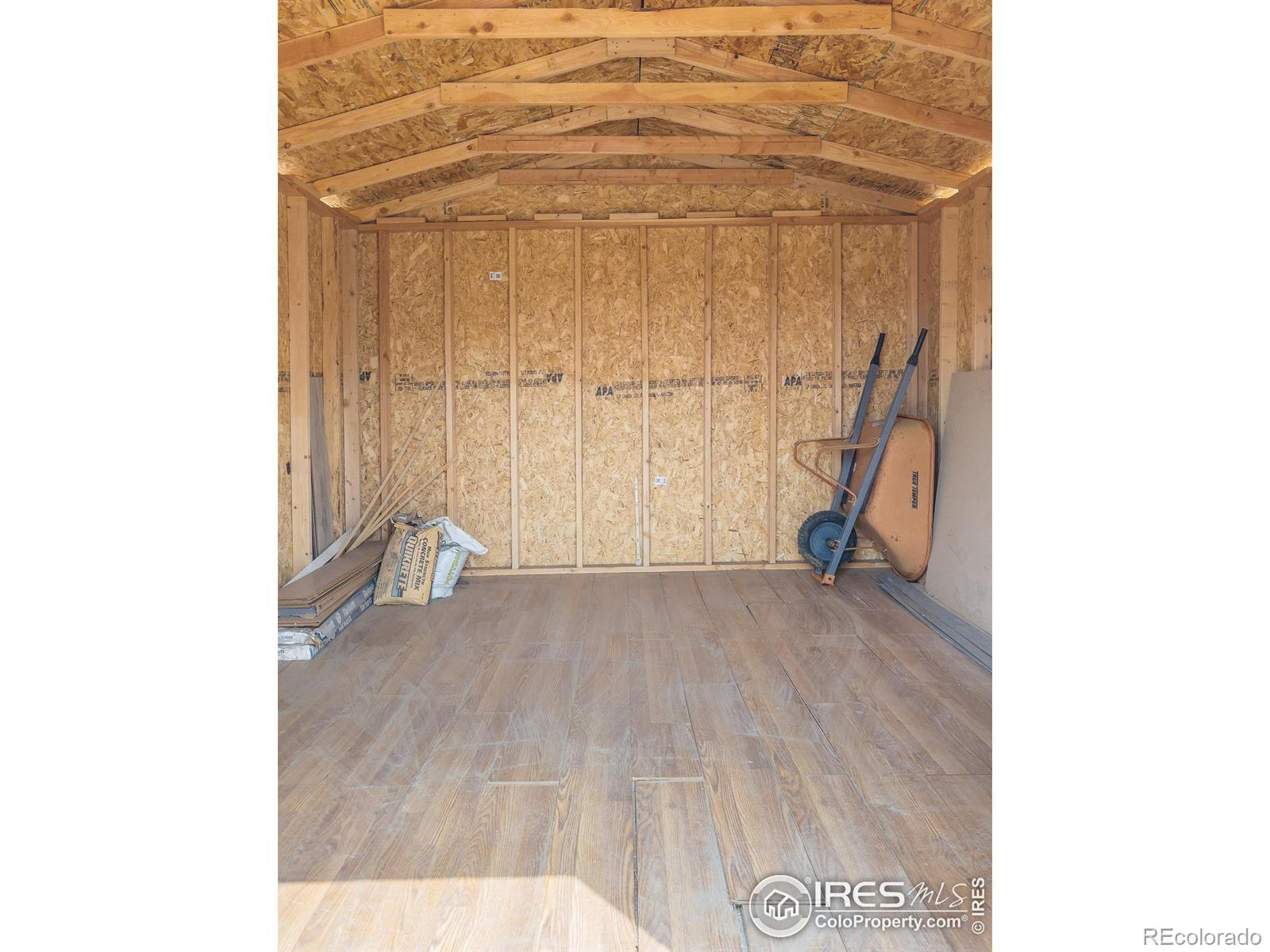 MLS Image #35 for 220  larch drive,log lane village, Colorado