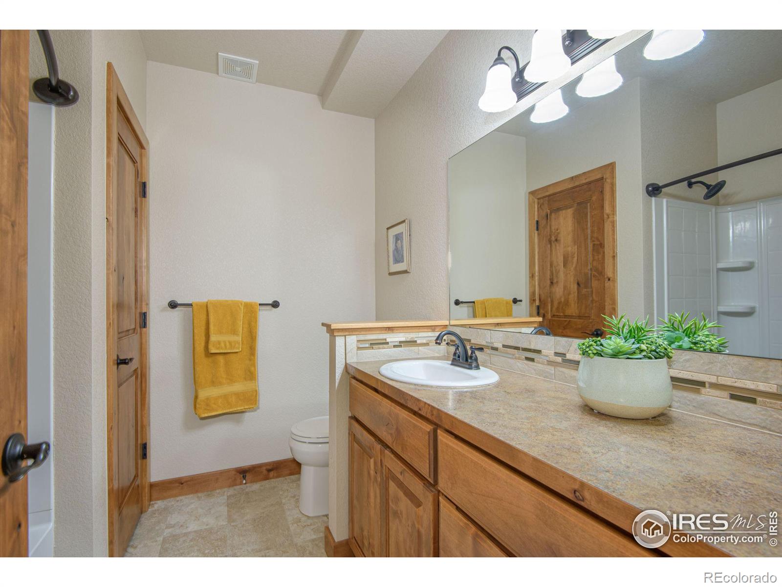 MLS Image #20 for 648 w park avenue,johnstown, Colorado