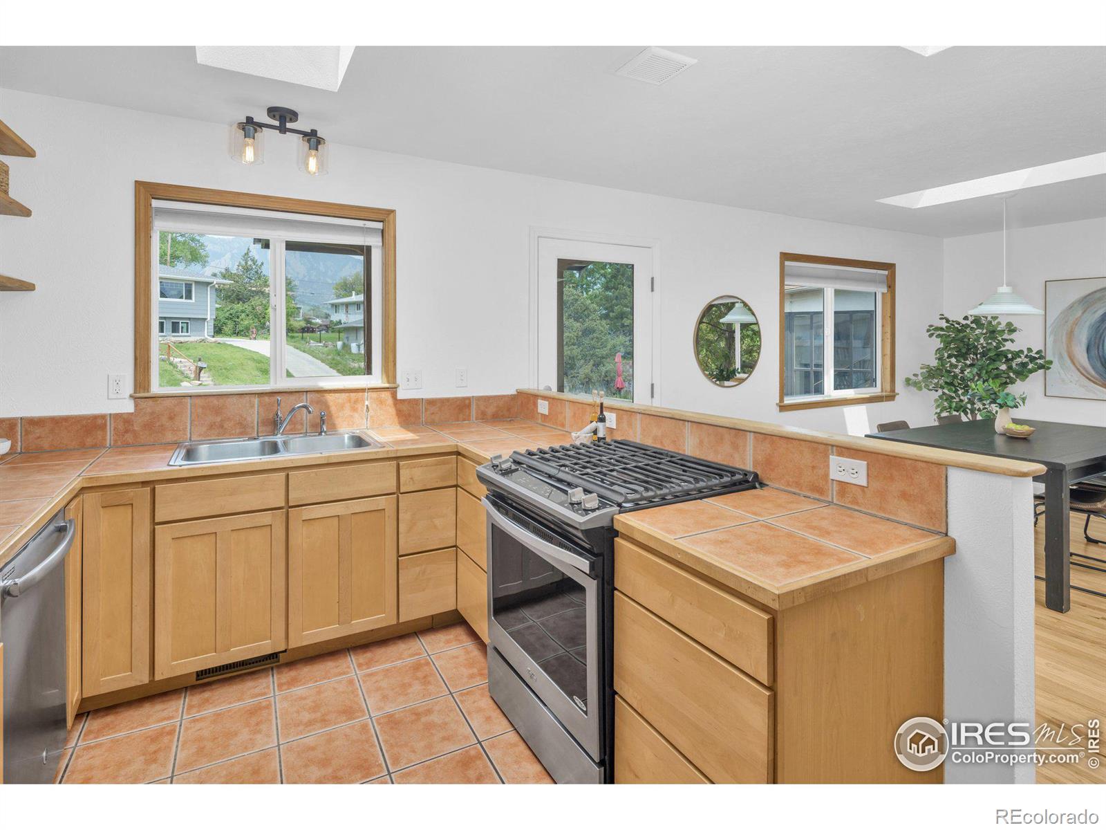 MLS Image #14 for 4445  squires circle,boulder, Colorado