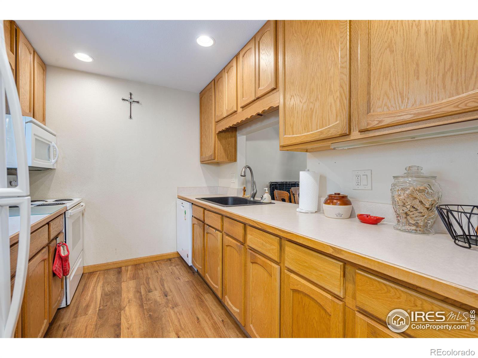 MLS Image #9 for 801 e drake road,fort collins, Colorado