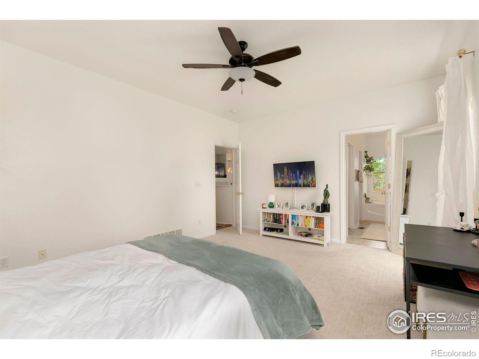 MLS Image #22 for 2814  outrigger way,fort collins, Colorado