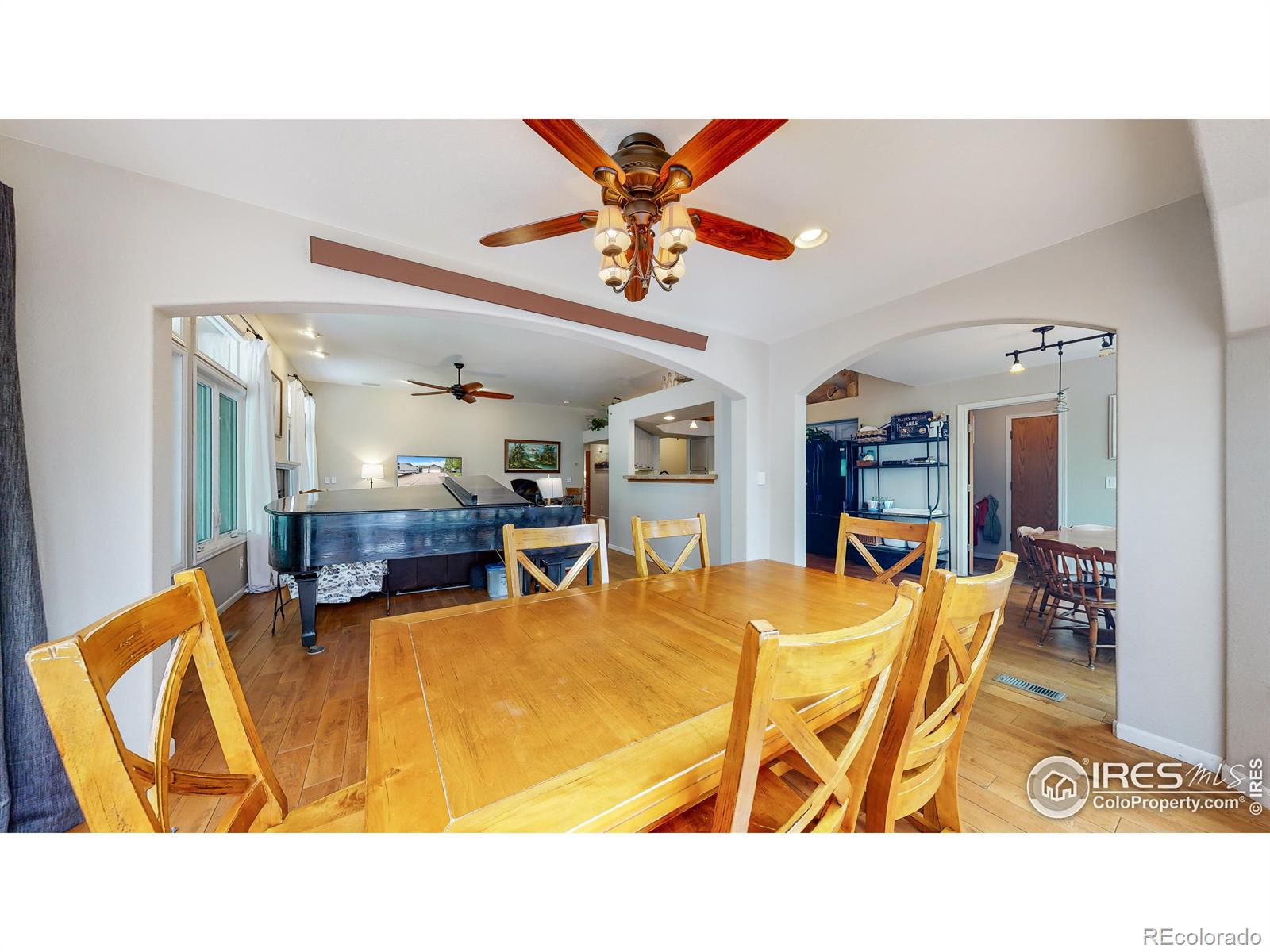 MLS Image #10 for 5441 n saint louis avenue,loveland, Colorado