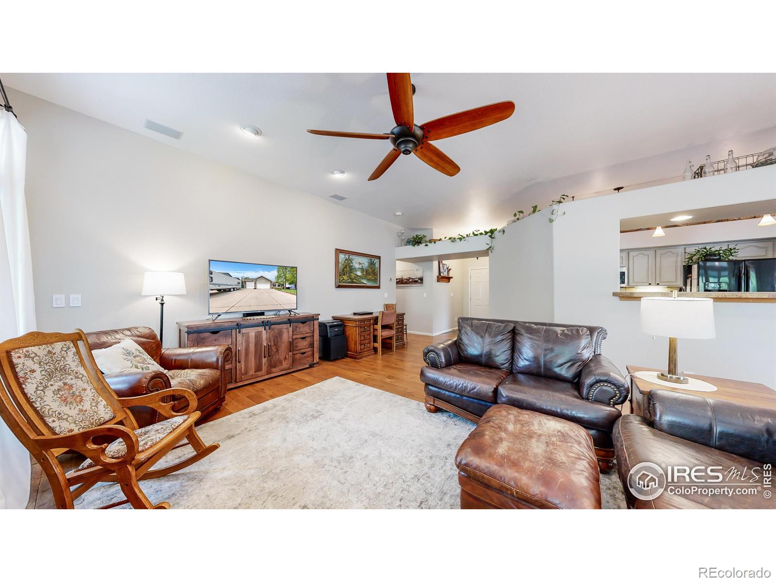 MLS Image #7 for 5441 n saint louis avenue,loveland, Colorado