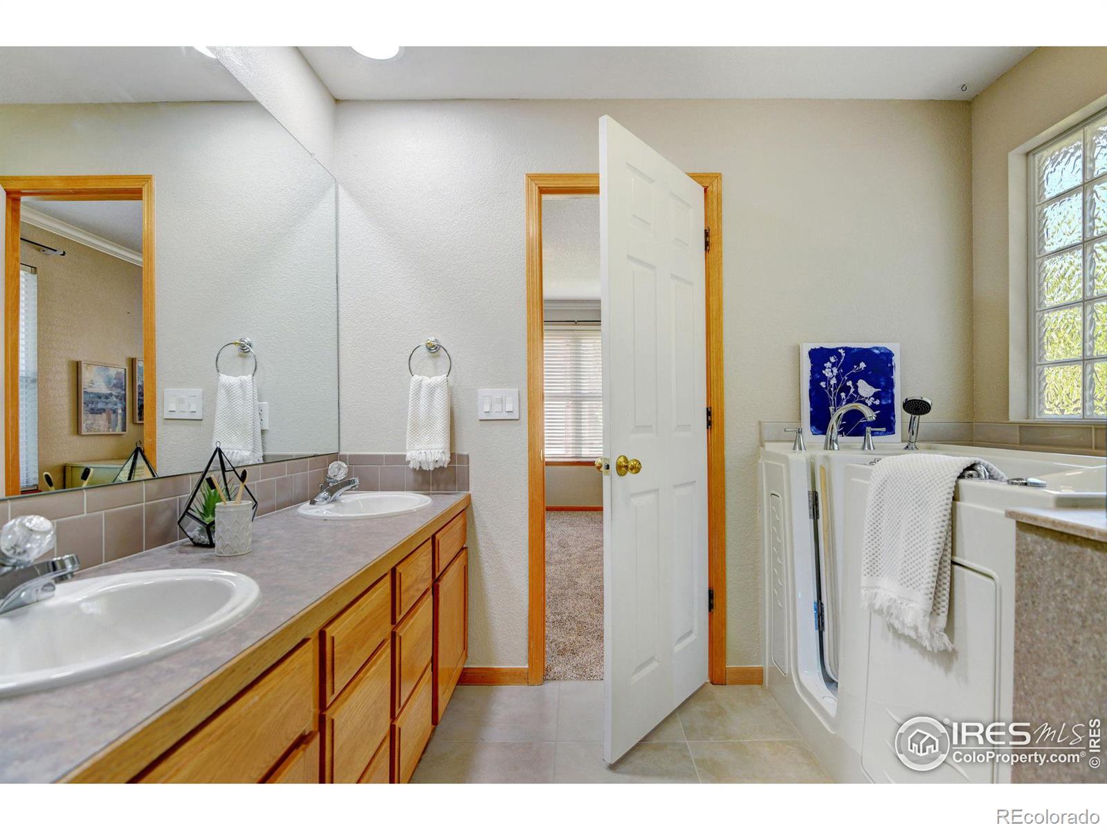 MLS Image #17 for 2493  glendale court,loveland, Colorado