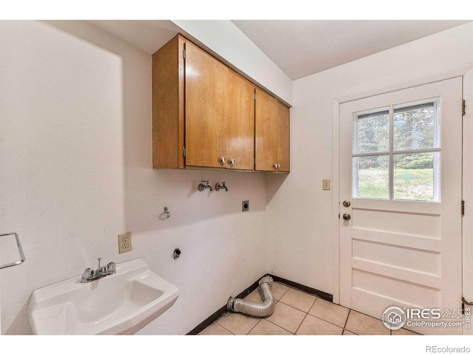 MLS Image #12 for 2734 s golden way,denver, Colorado