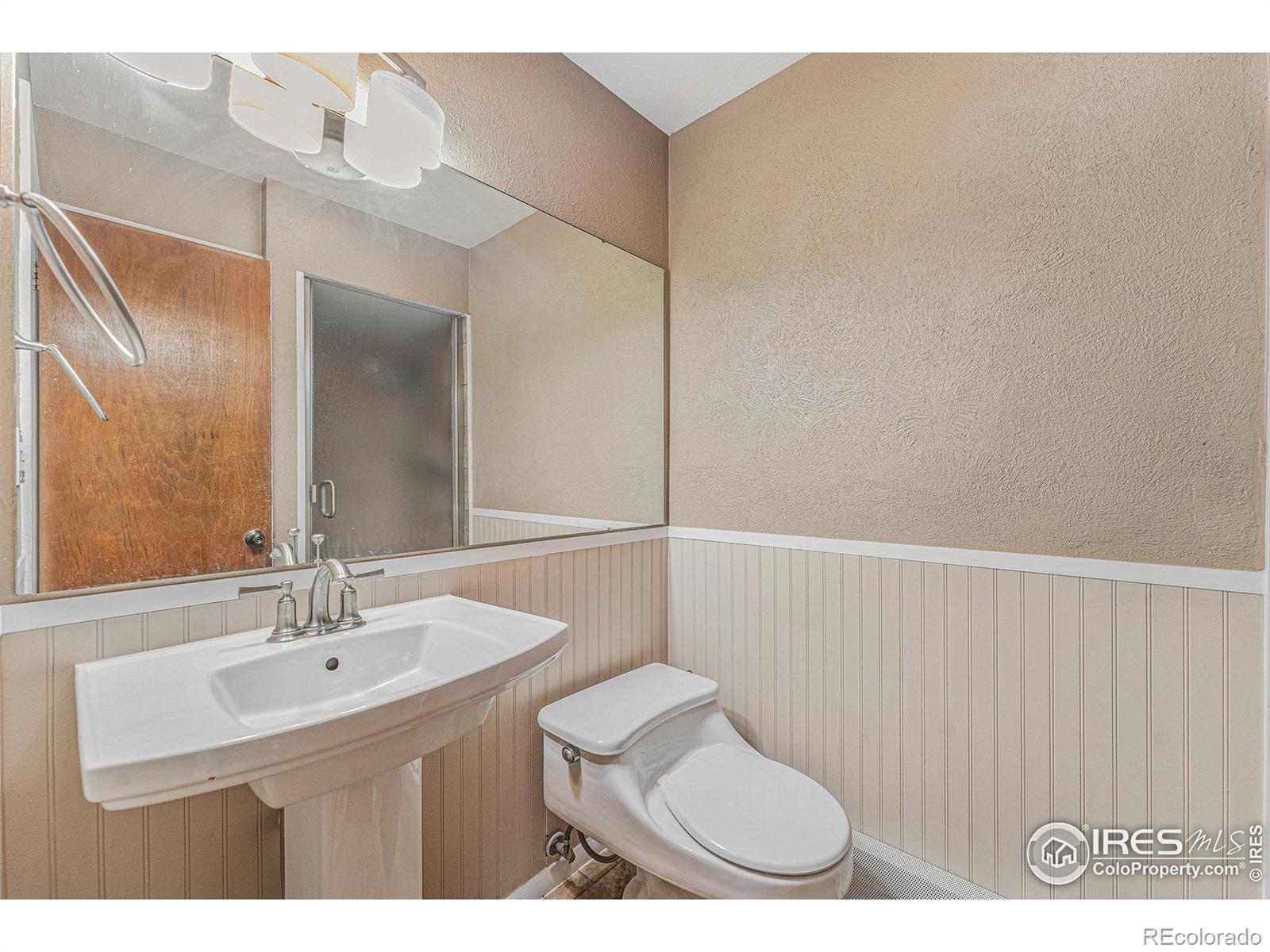 MLS Image #14 for 2734 s golden way,denver, Colorado