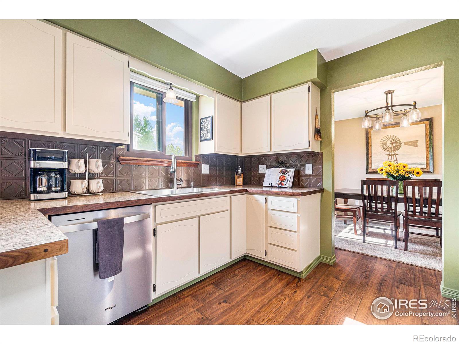 MLS Image #10 for 2731  glendevey drive,loveland, Colorado