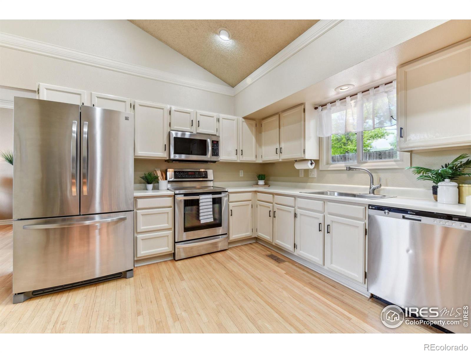 MLS Image #17 for 10494  hobbit lane,westminster, Colorado