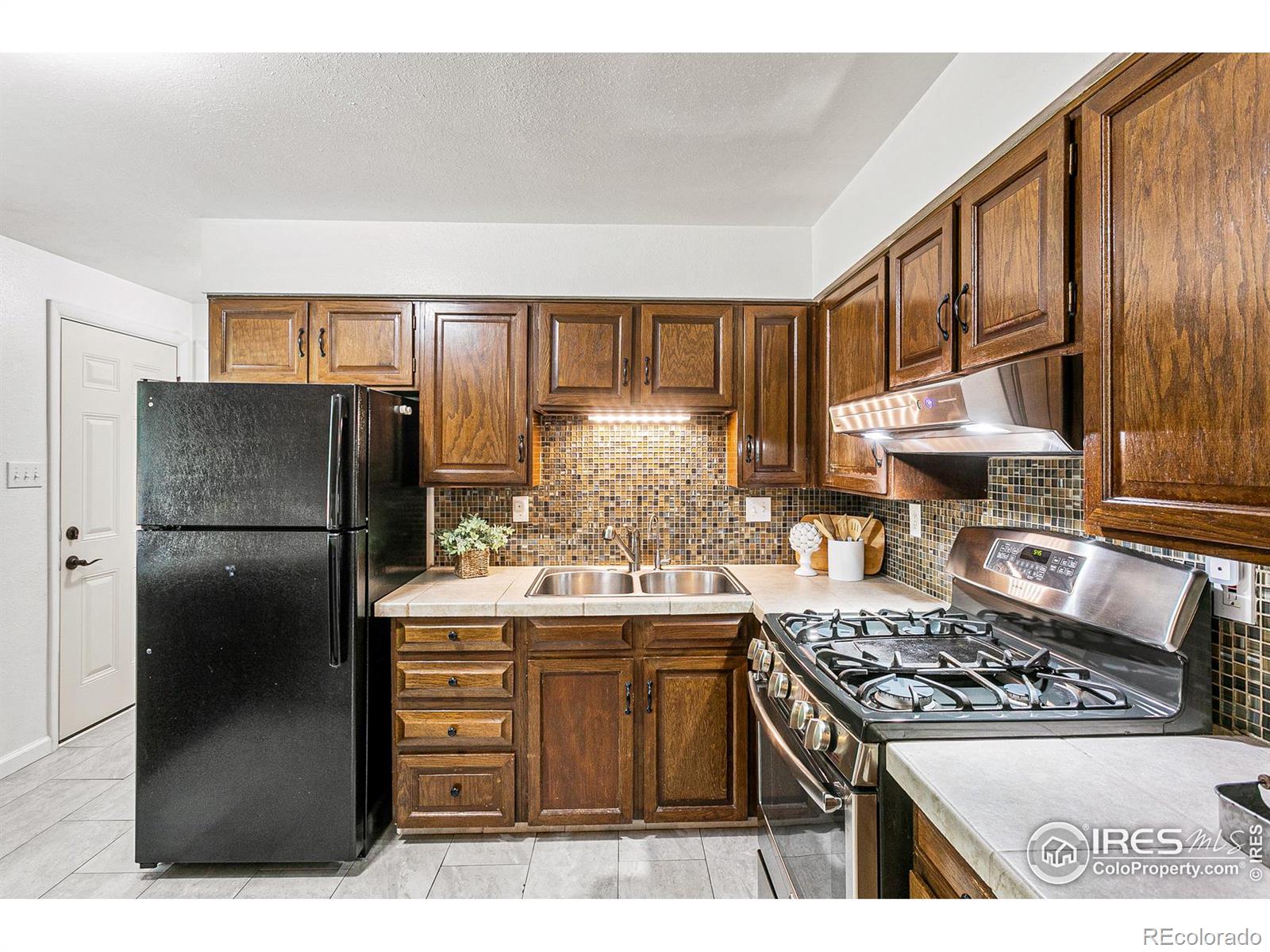 MLS Image #11 for 8  seattle lane,longmont, Colorado