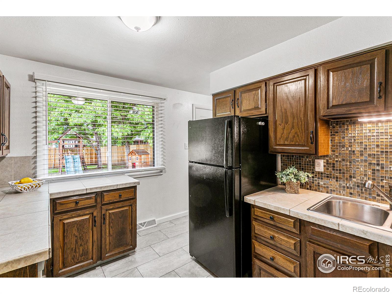 MLS Image #12 for 8  seattle lane,longmont, Colorado