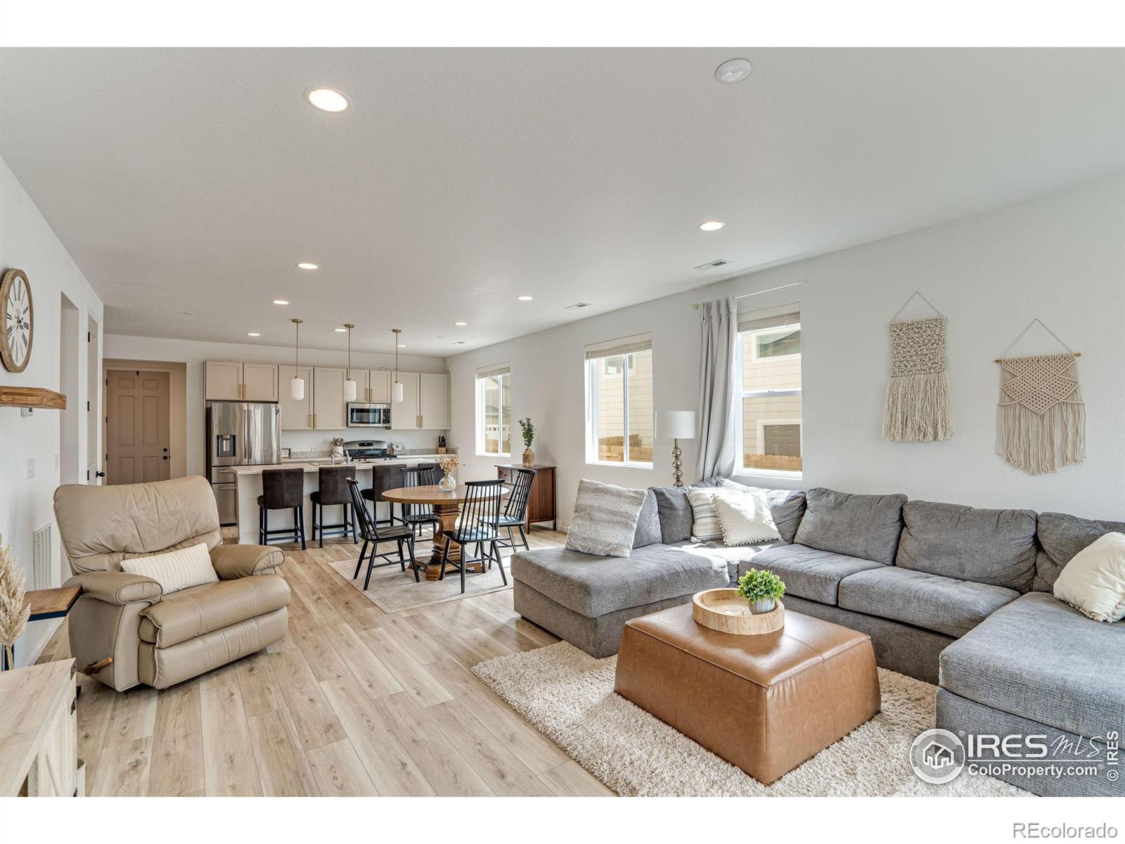 MLS Image #3 for 5684  shadow creek court,windsor, Colorado