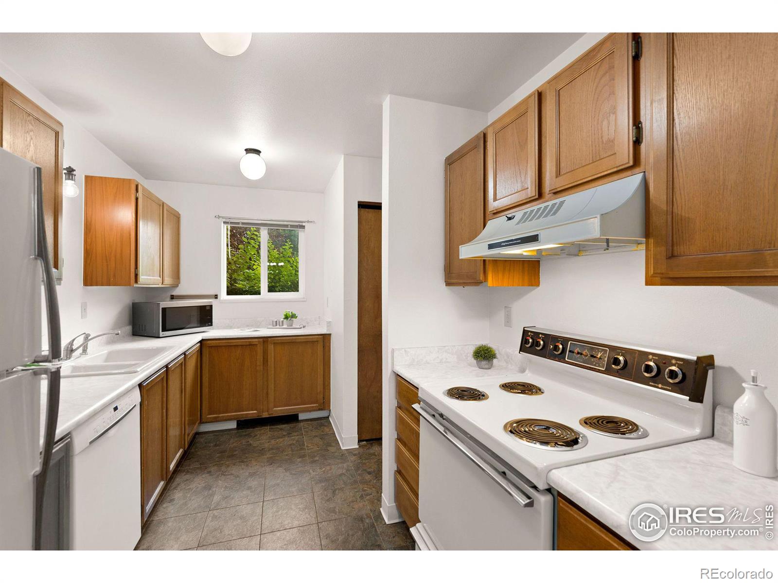 MLS Image #9 for 3465  lochwood drive,fort collins, Colorado