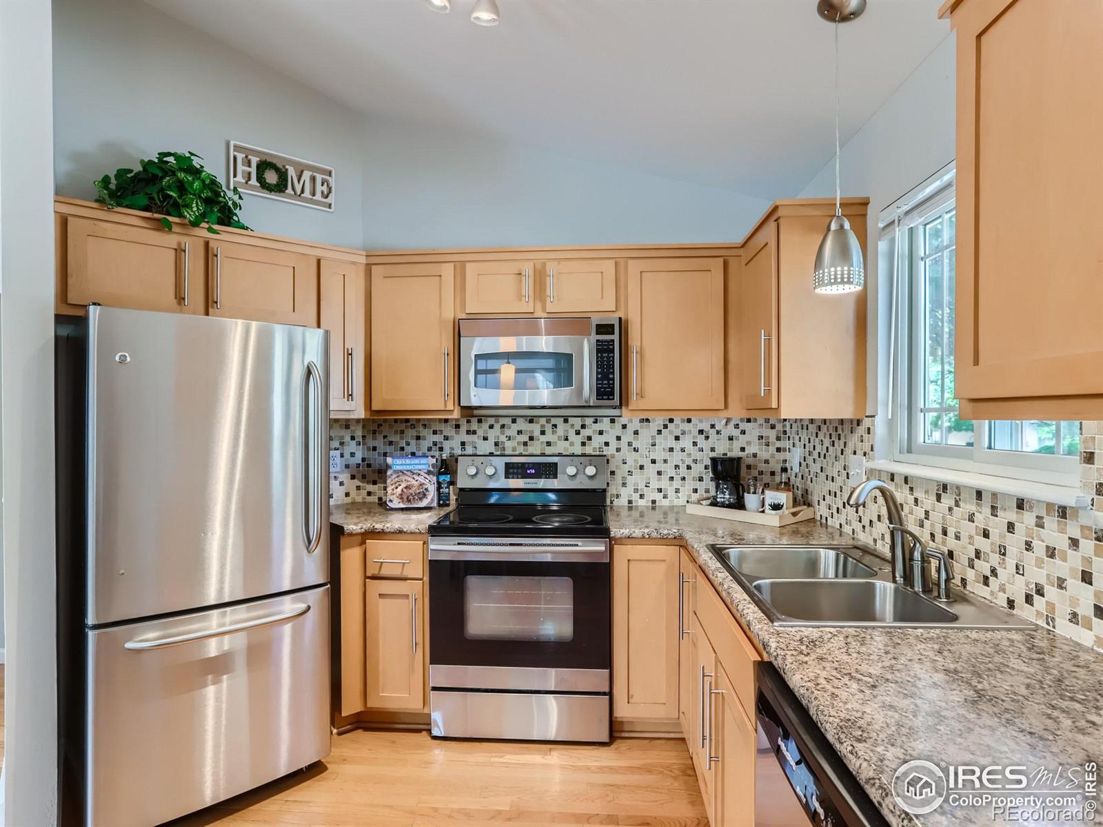 MLS Image #11 for 2325 n shore drive,longmont, Colorado