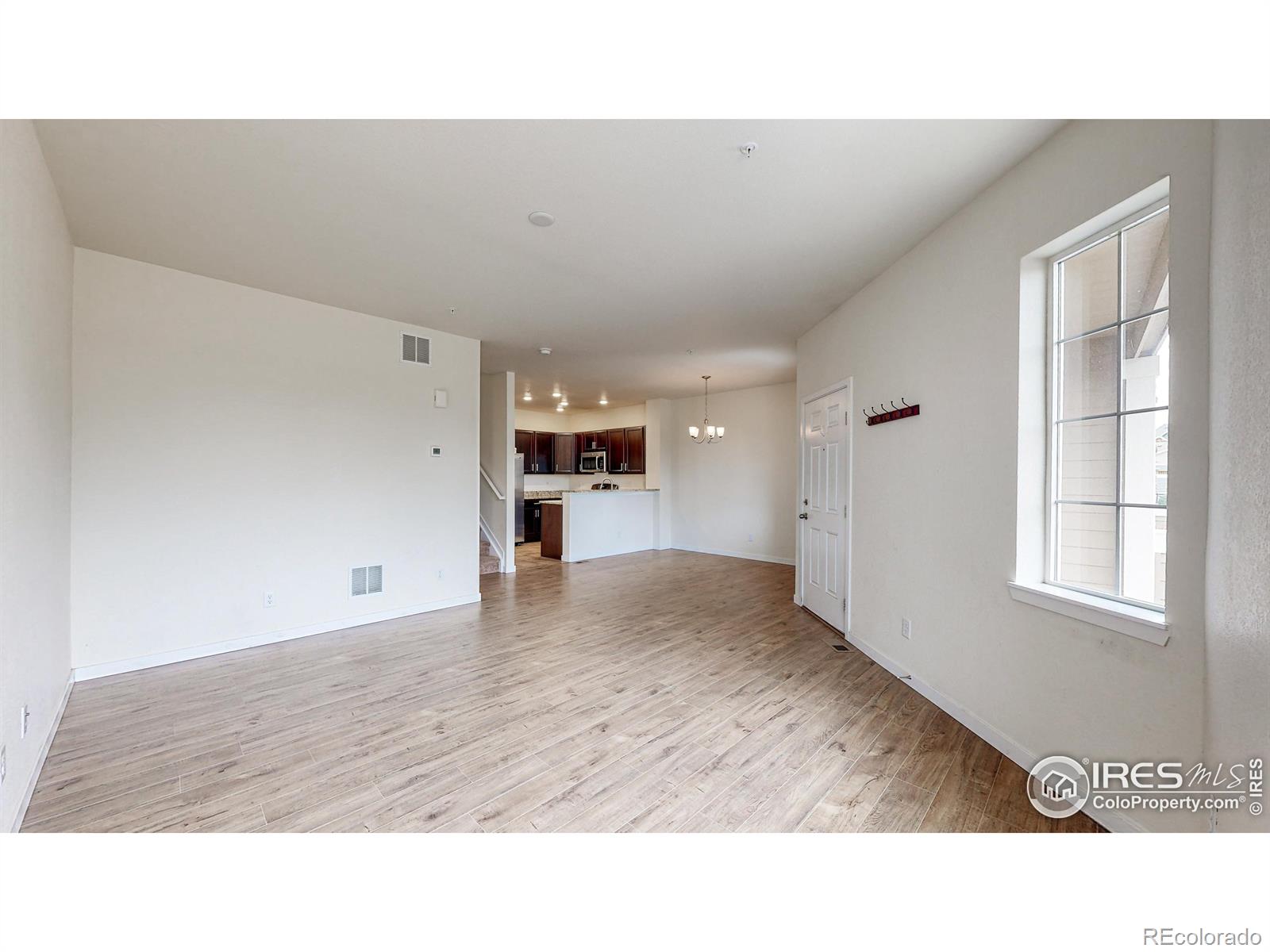 MLS Image #5 for 12876  jasmine street,thornton, Colorado