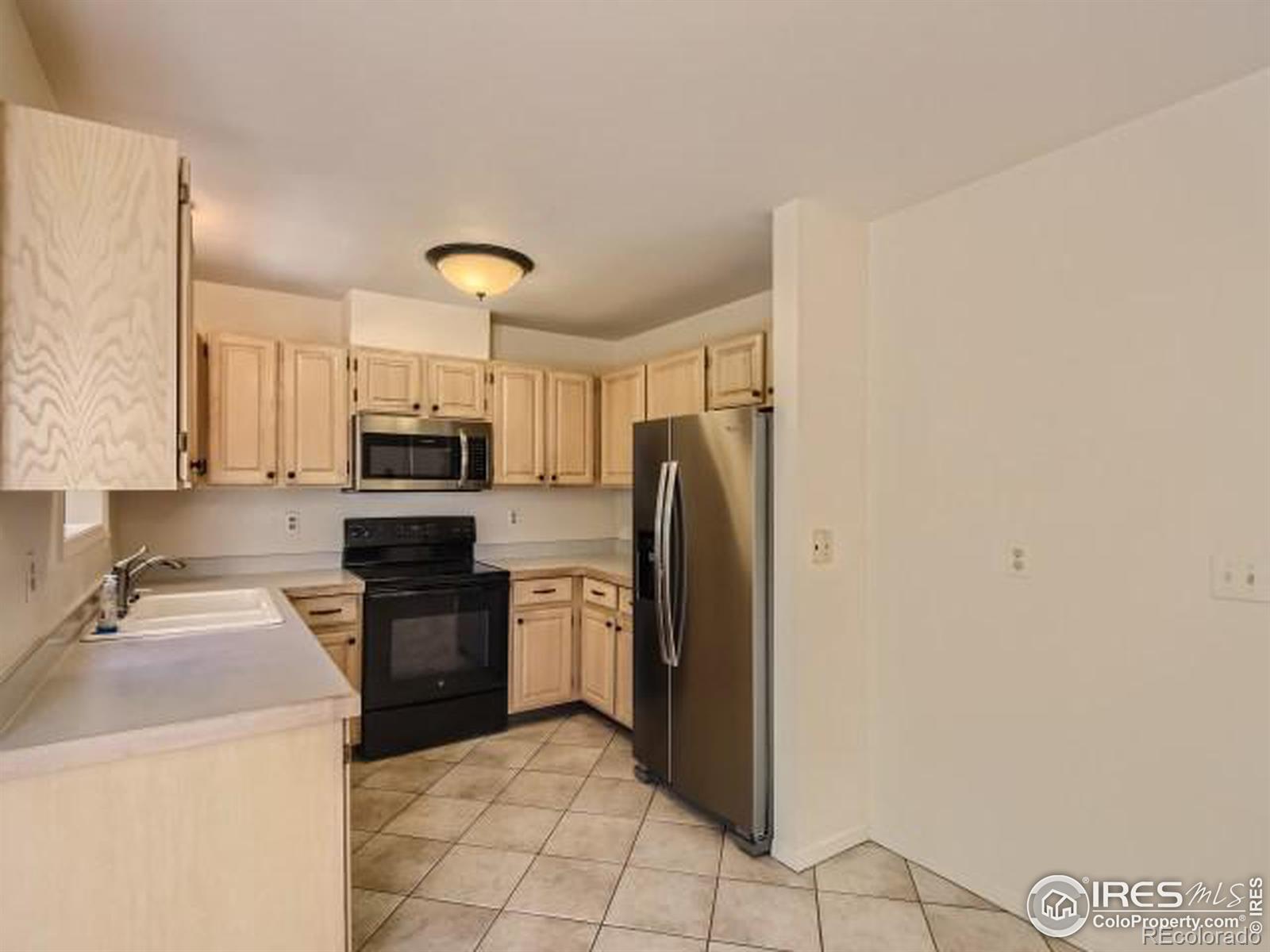 MLS Image #14 for 1510 s quebec way,denver, Colorado