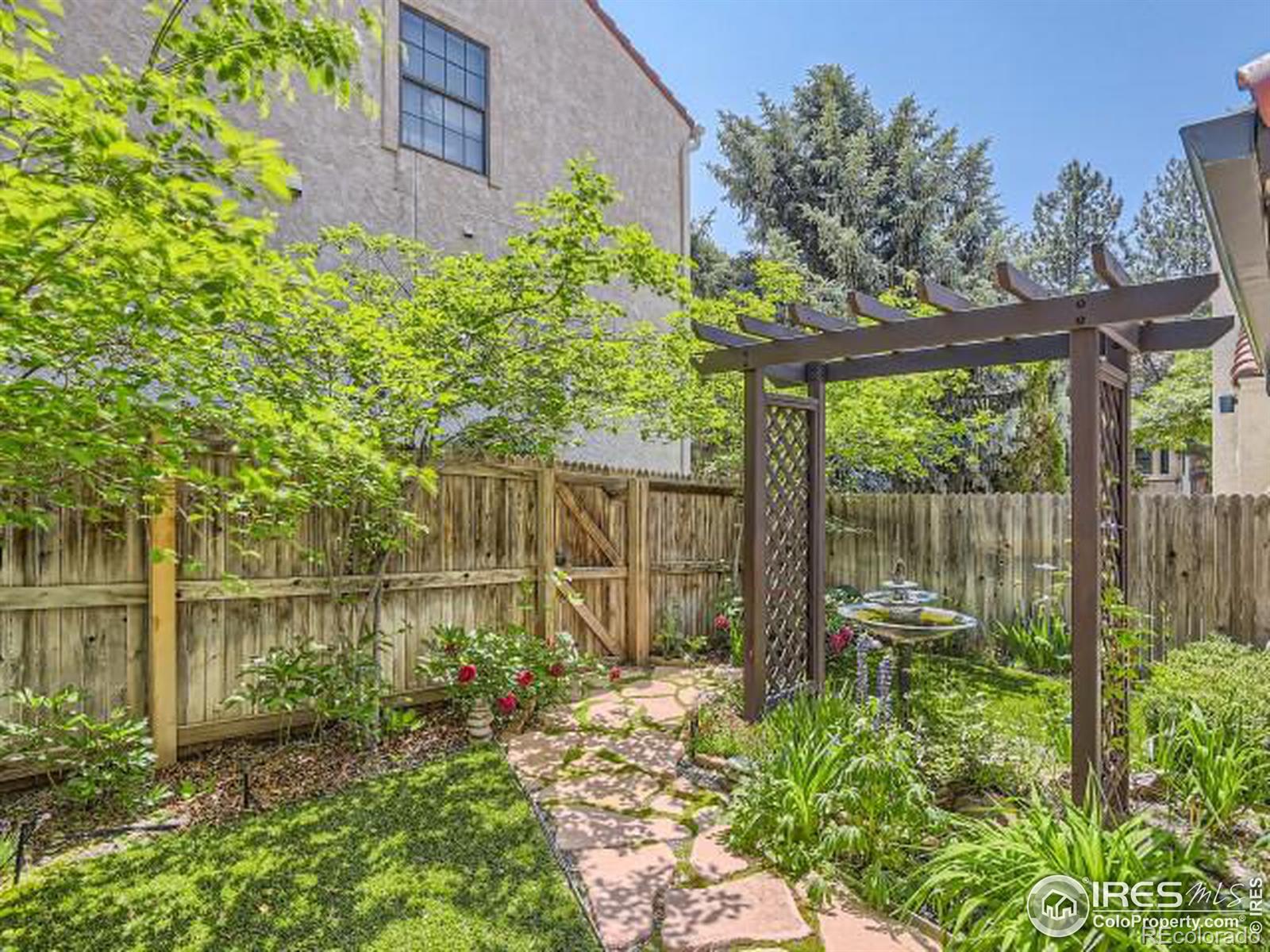 MLS Image #16 for 1510 s quebec way,denver, Colorado