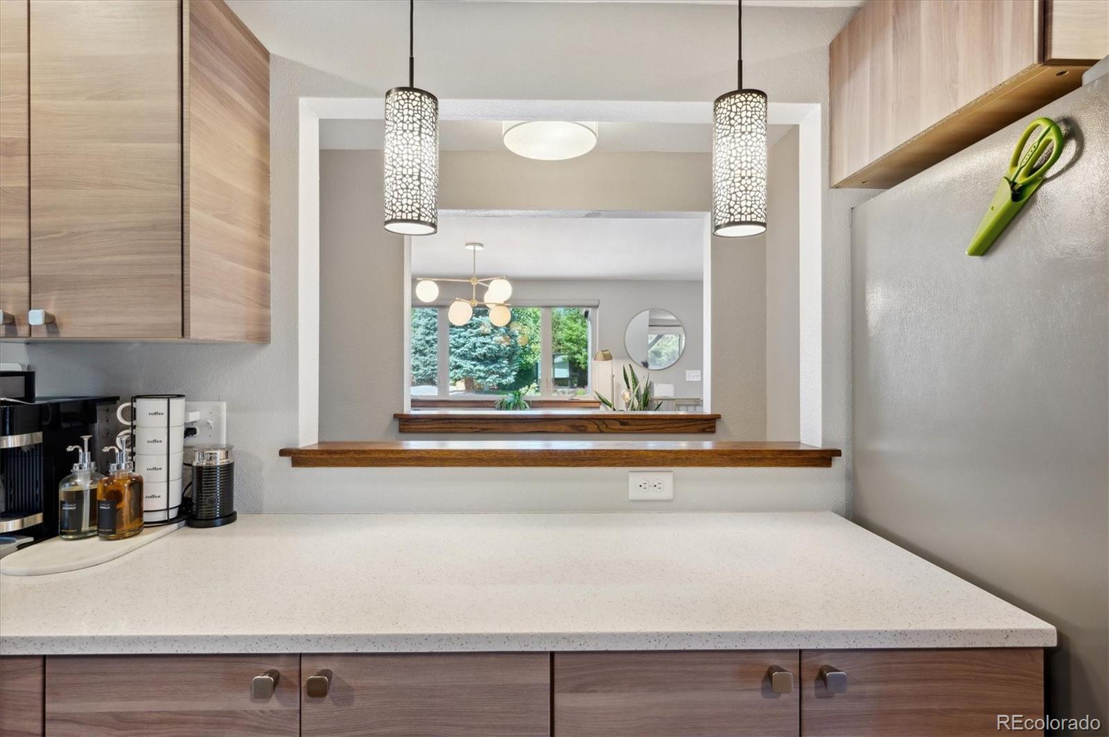 MLS Image #12 for 1460 s cherry street,denver, Colorado