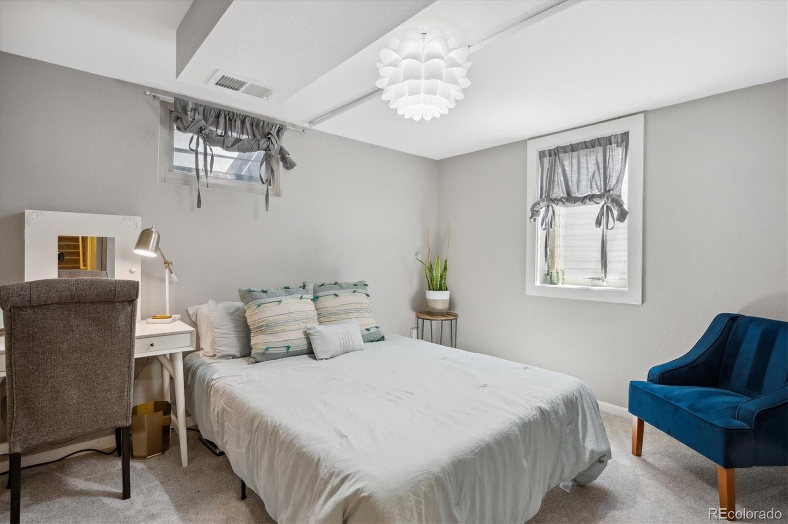 MLS Image #22 for 1460 s cherry street,denver, Colorado
