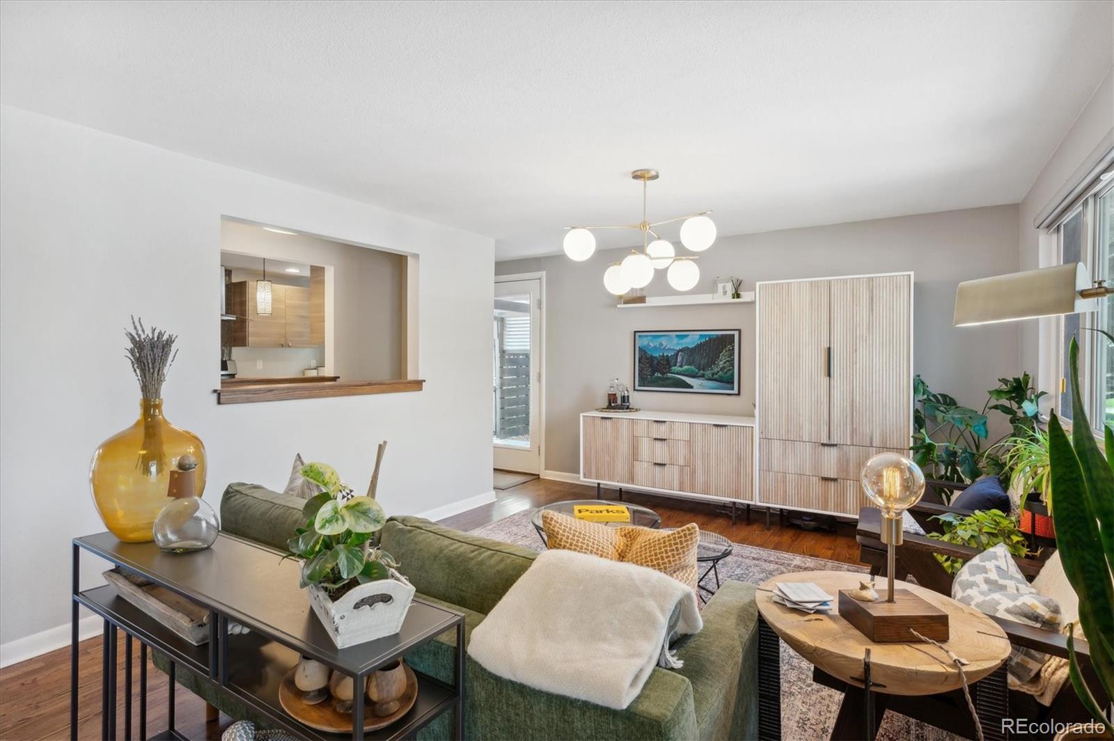 MLS Image #7 for 1460 s cherry street,denver, Colorado