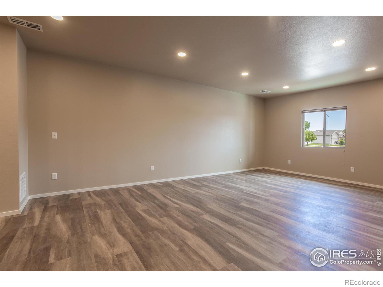 MLS Image #10 for 6931  4th st rd,greeley, Colorado