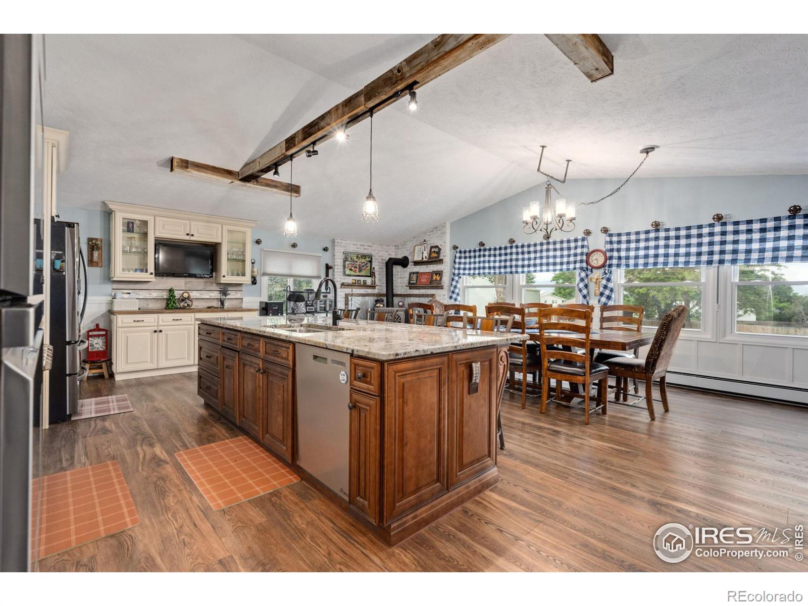 MLS Image #4 for 1109  martin court,loveland, Colorado