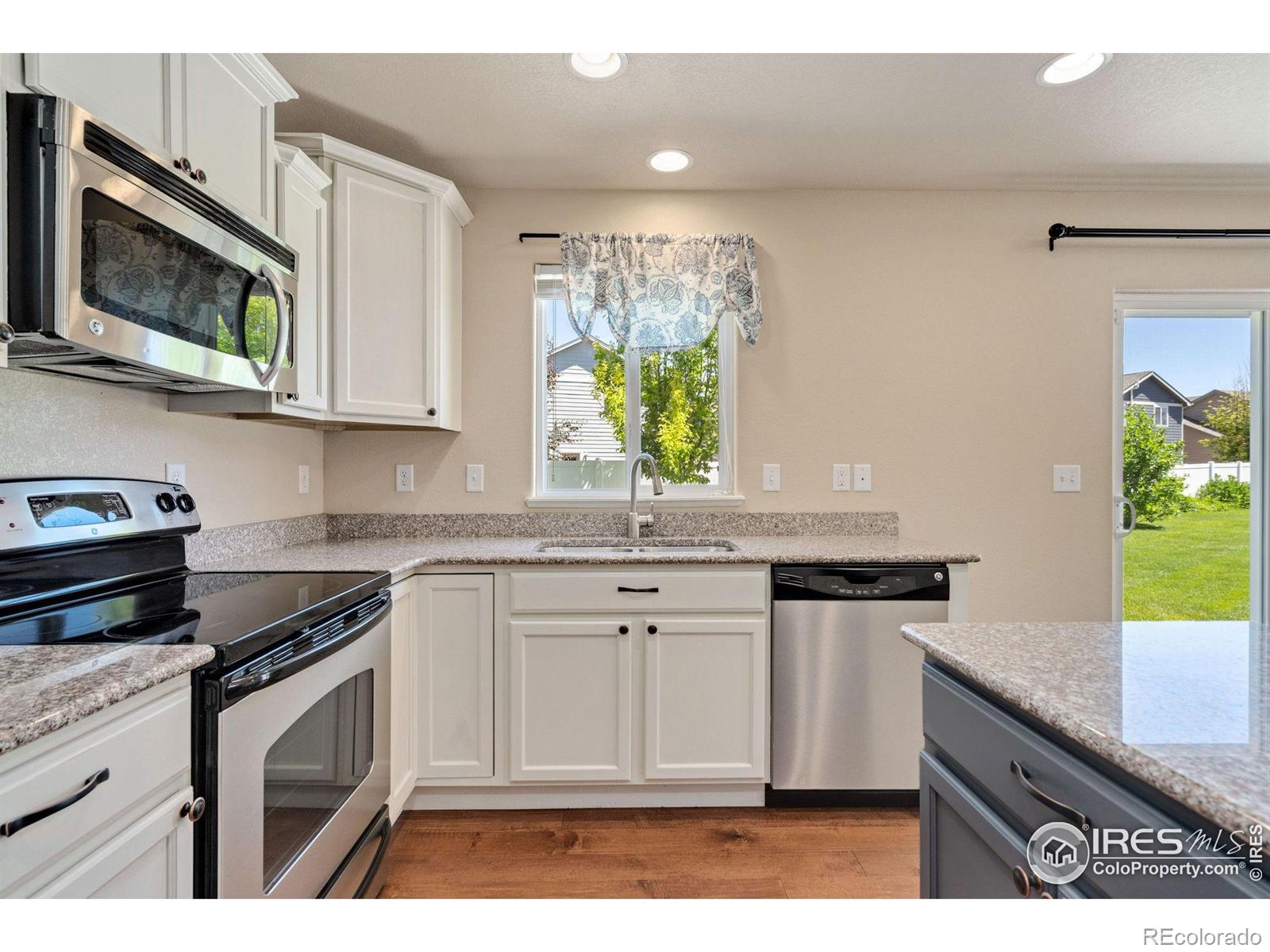 MLS Image #8 for 591  dakota court,windsor, Colorado