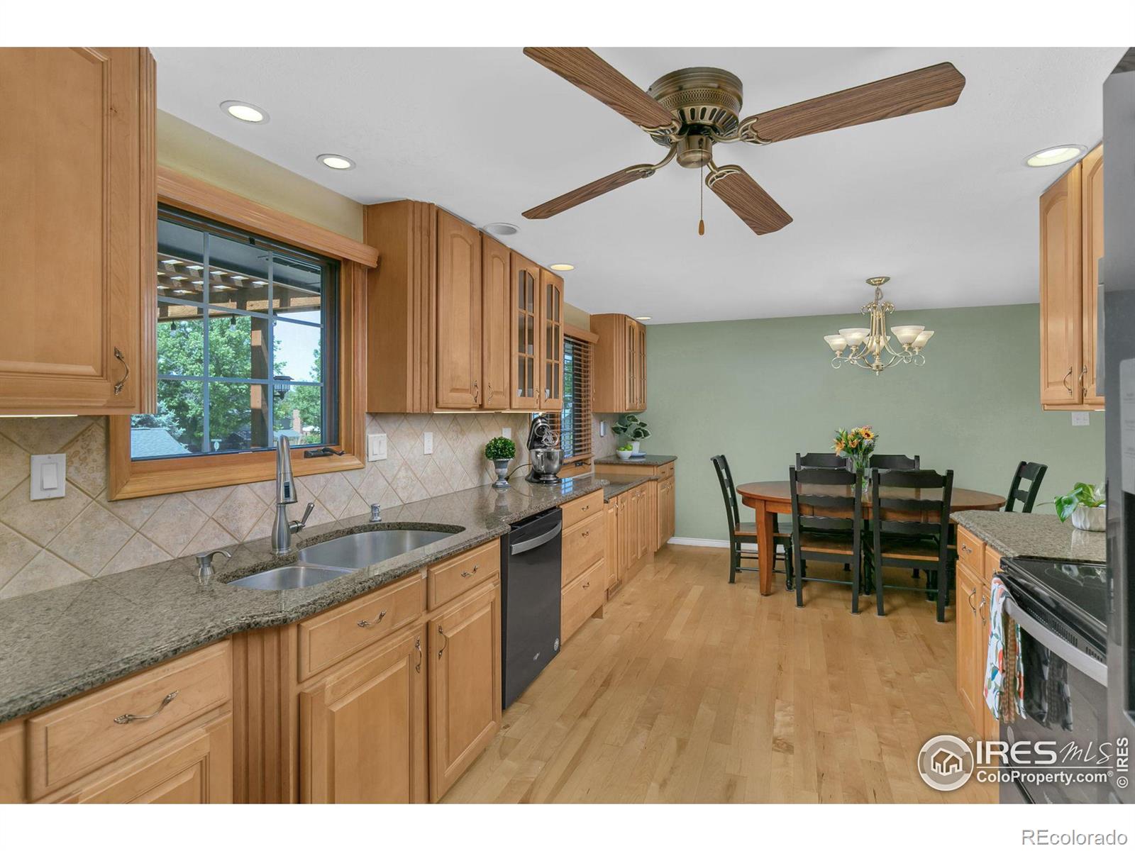 MLS Image #5 for 1603 s coffman street,longmont, Colorado