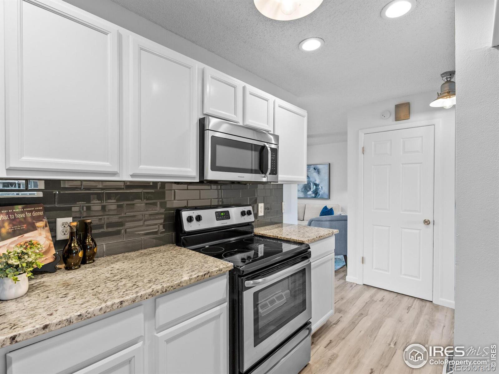 MLS Image #3 for 1607  longbow court,lafayette, Colorado