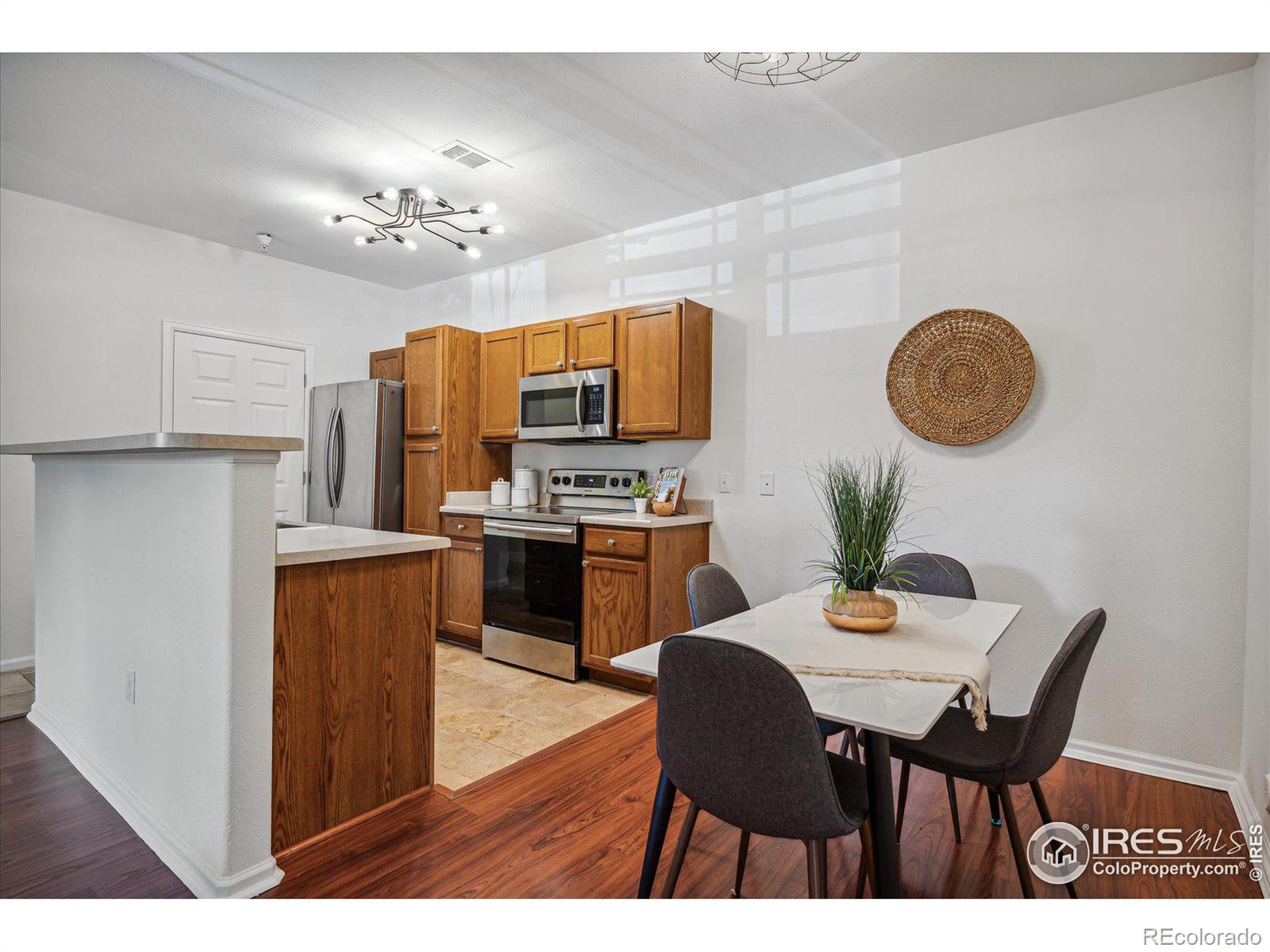 MLS Image #9 for 8133 w 51st place,arvada, Colorado