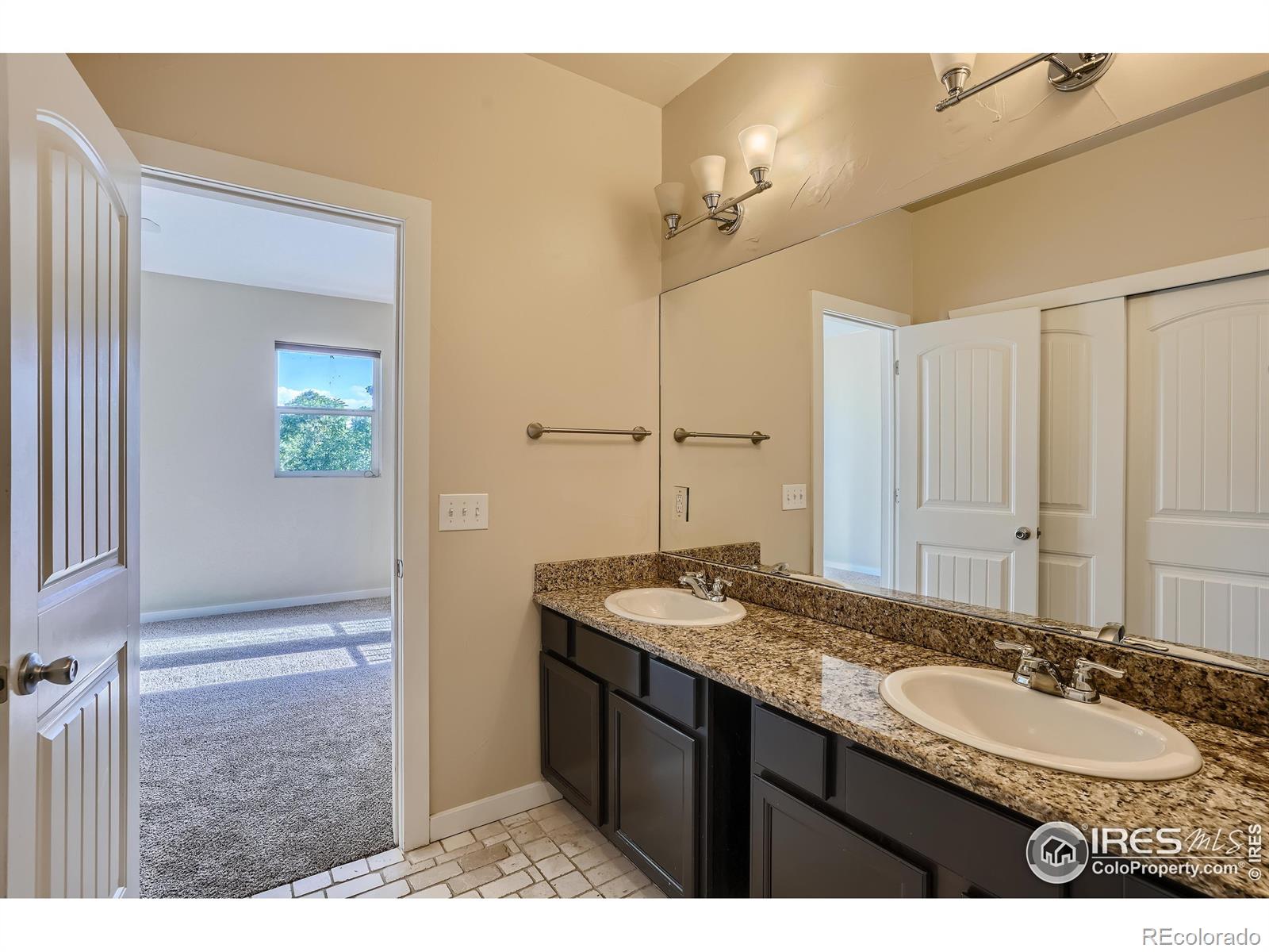 MLS Image #17 for 357 s ivy street,denver, Colorado