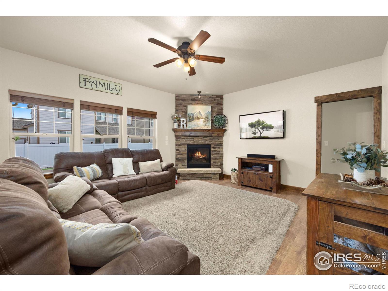 MLS Image #16 for 355  goose lake court,windsor, Colorado