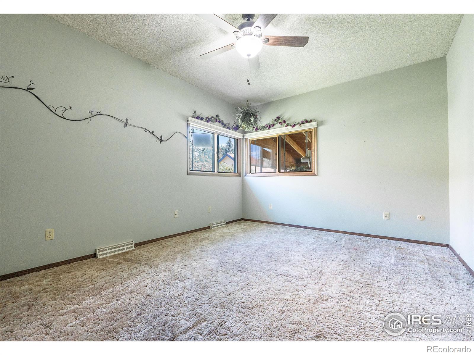 MLS Image #7 for 558 e 9th street,loveland, Colorado