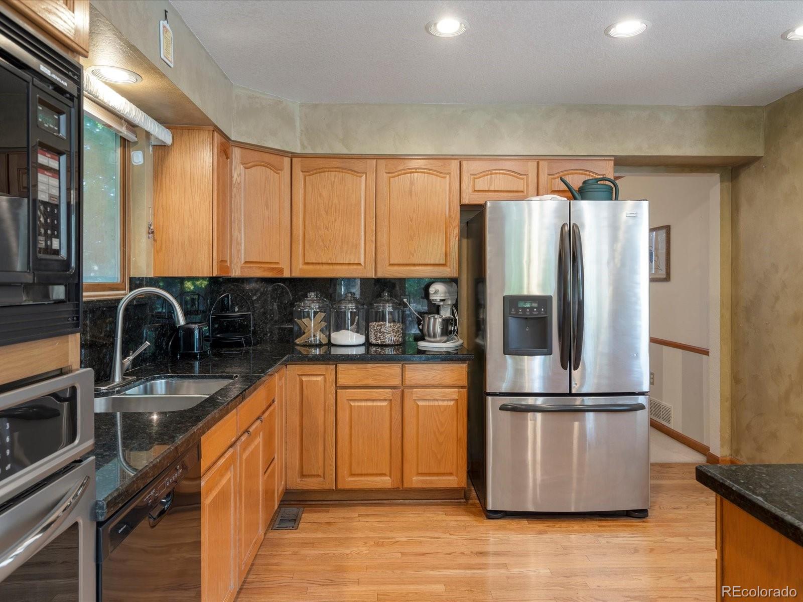 MLS Image #14 for 2303 s benton court,lakewood, Colorado