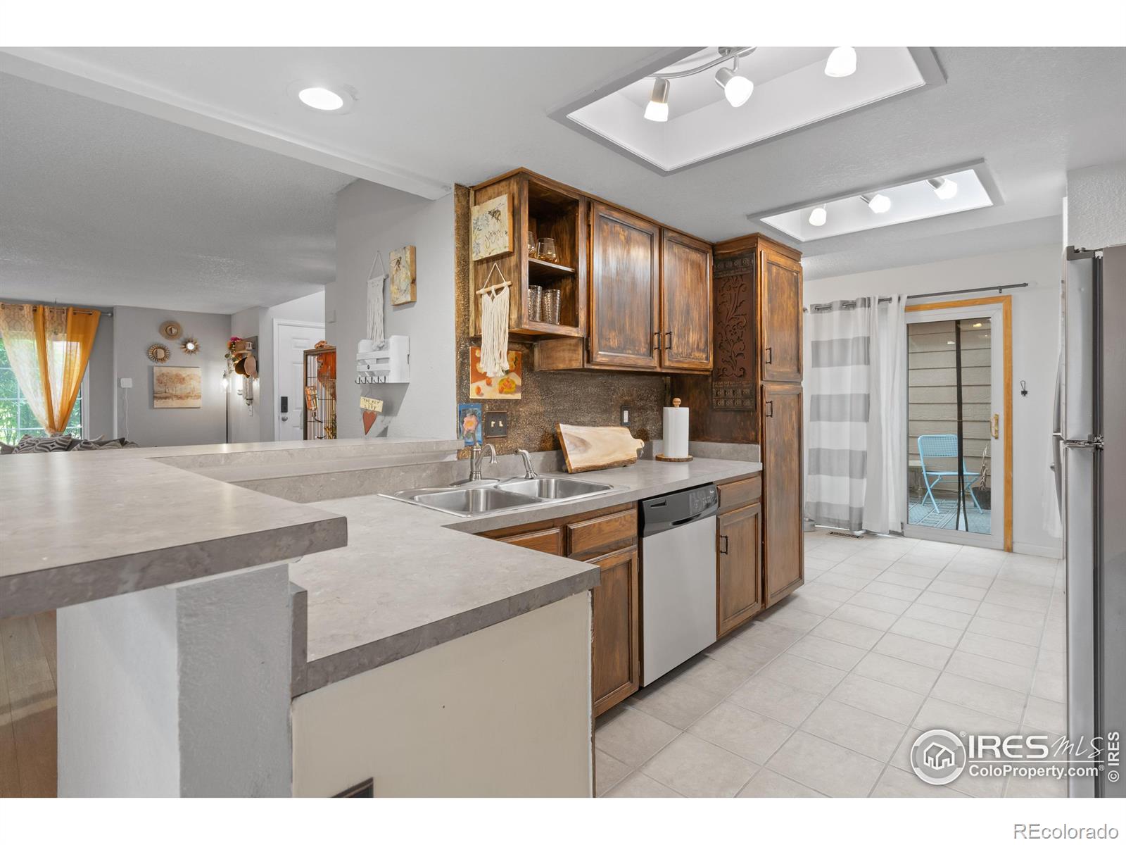 MLS Image #10 for 1711 s richfield way,aurora, Colorado